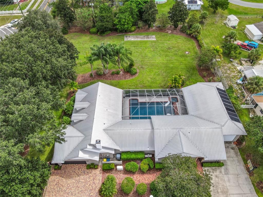 Exterior, Drone