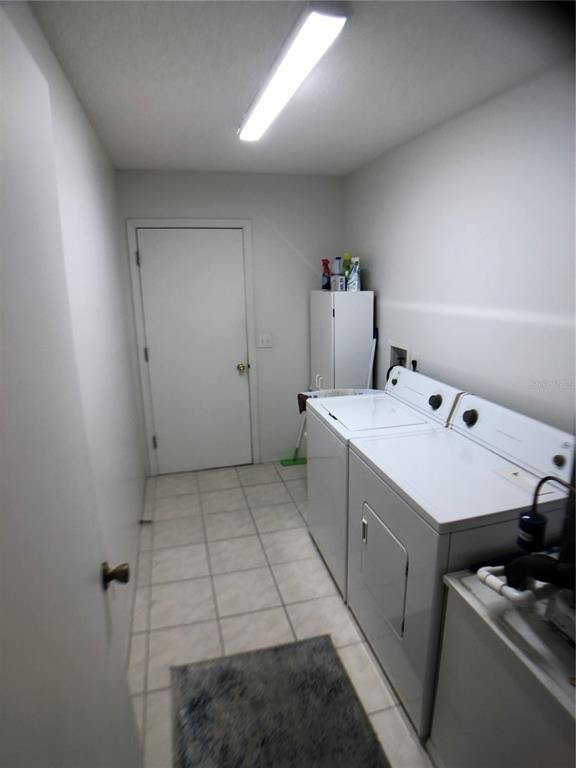 Interior, Washer
