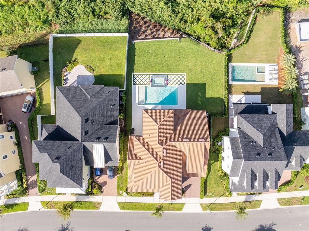 Exterior, Drone