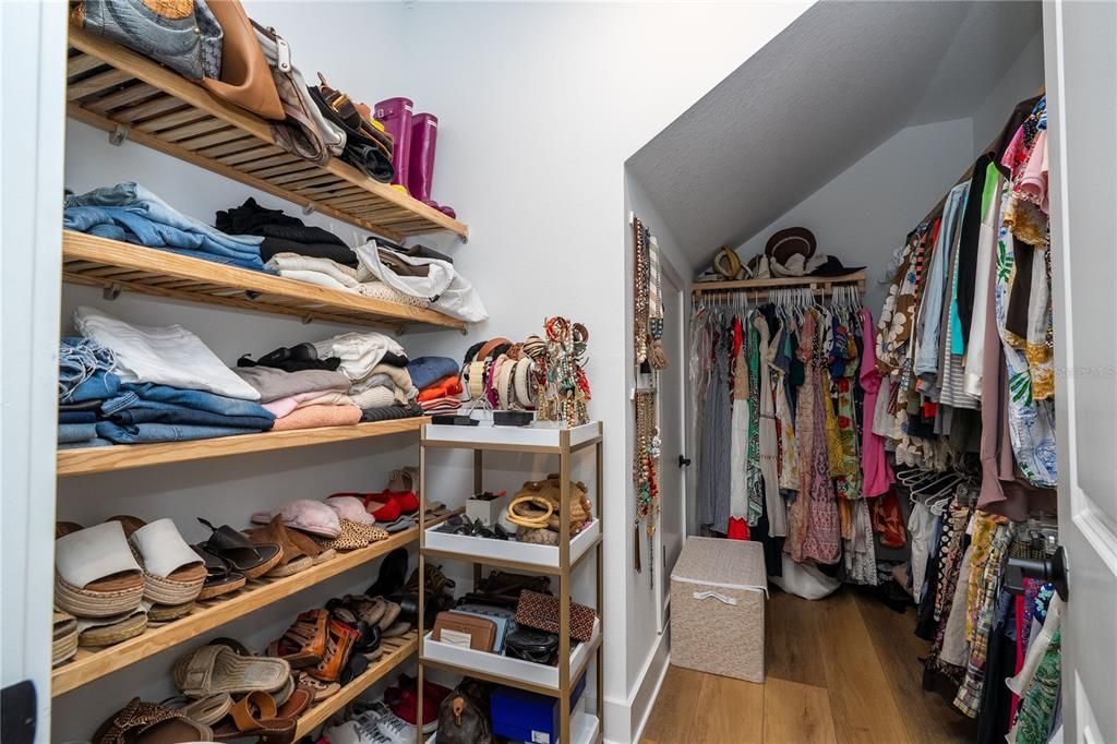 Interior, Walk-in Closets, Wood Texture Flooring