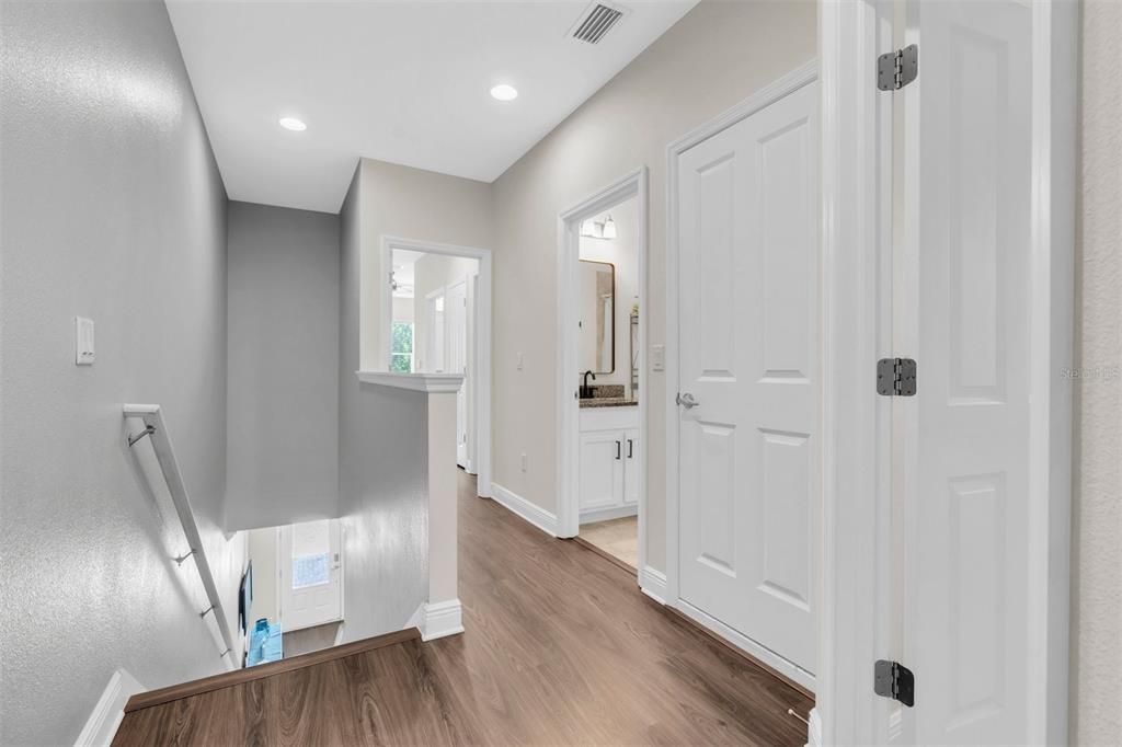 Interior, Recessed Lighting, Wood Texture Flooring