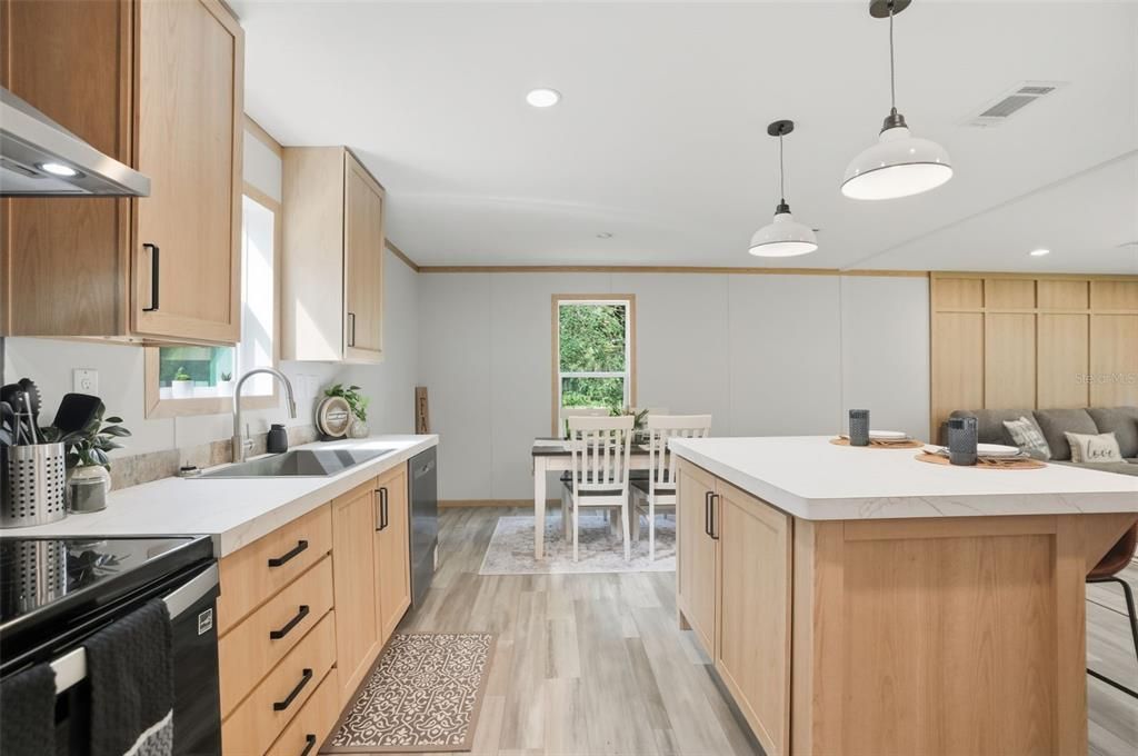 Dining room, Interior, Kitchen, Pendant Lights, Recessed Lighting, Wood Texture Flooring