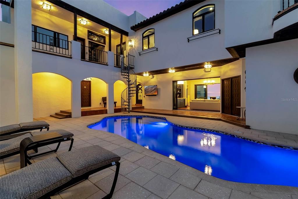 Exterior, Pool