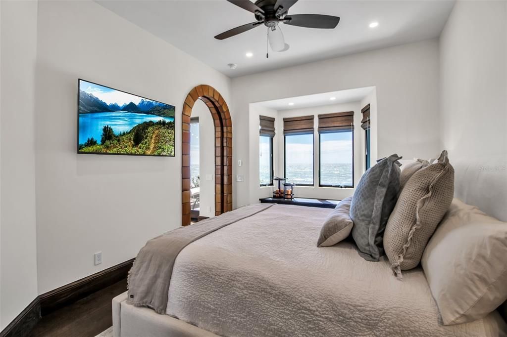 Bedroom, Interior, Recessed Lighting, Water, Wood Texture Flooring