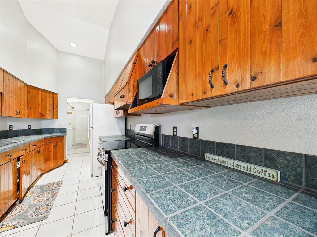 Interior, Kitchen, Recessed Lighting, Tile Countertops