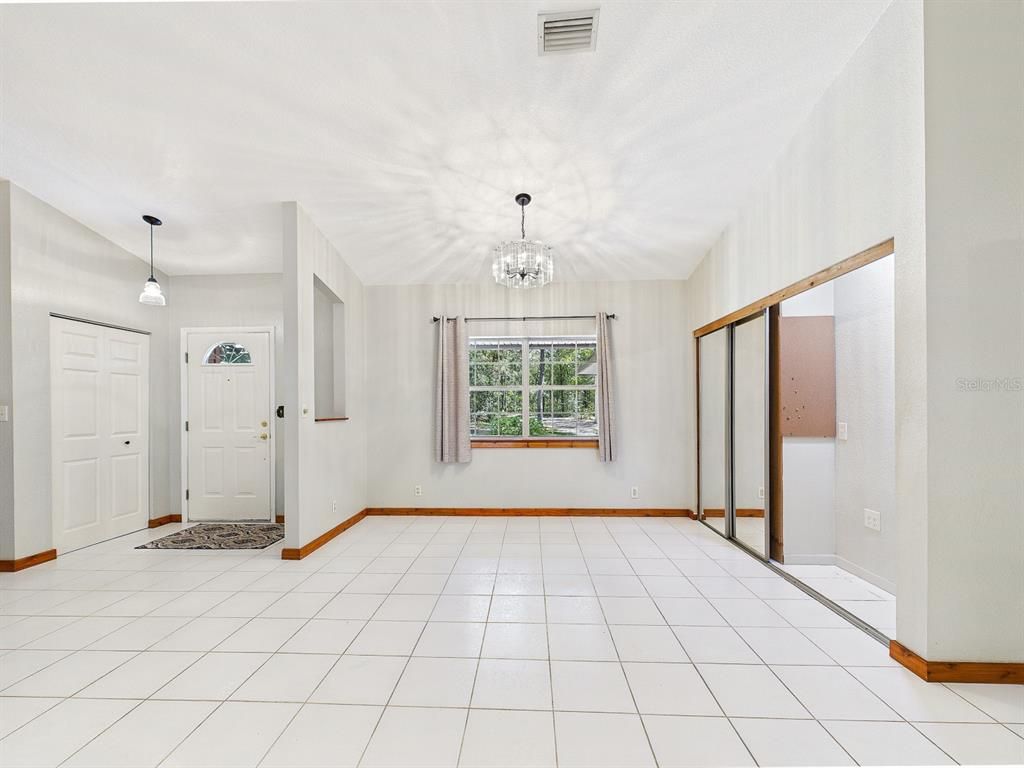 Chandelier, Empty room, Interior, Pendant Lights
