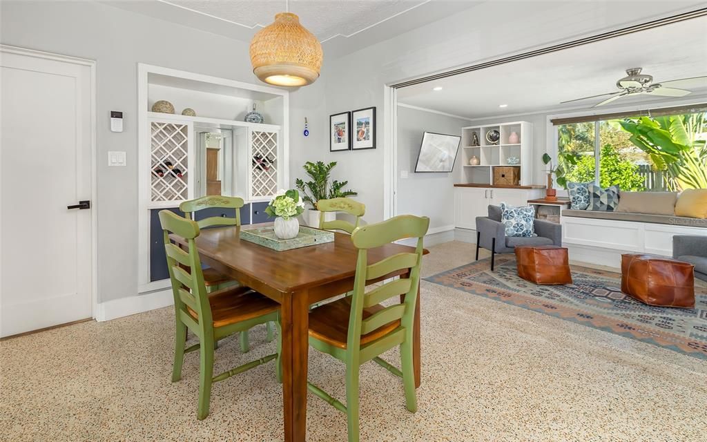 Dining room, Interior, Recessed Lighting