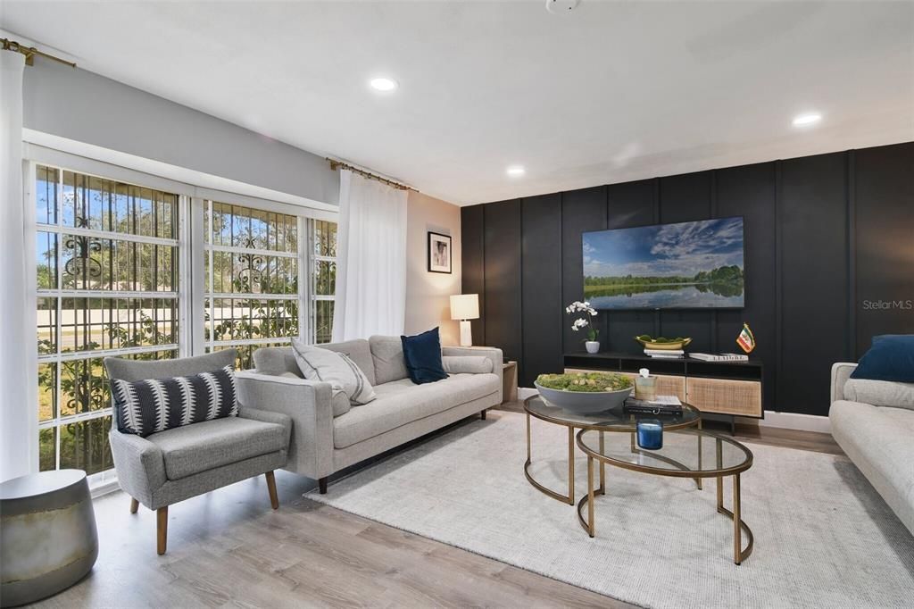 Interior, Living room, Recessed Lighting, Wood Texture Flooring