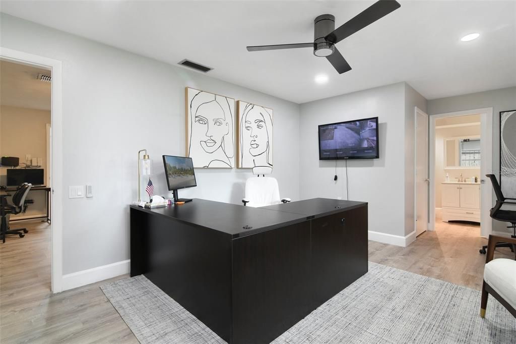 Home Office, Interior, Recessed Lighting, Wood Texture Flooring