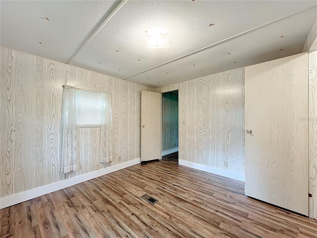 Empty room, Interior, Recessed Lighting, Wood Texture Flooring, Wooden Walls