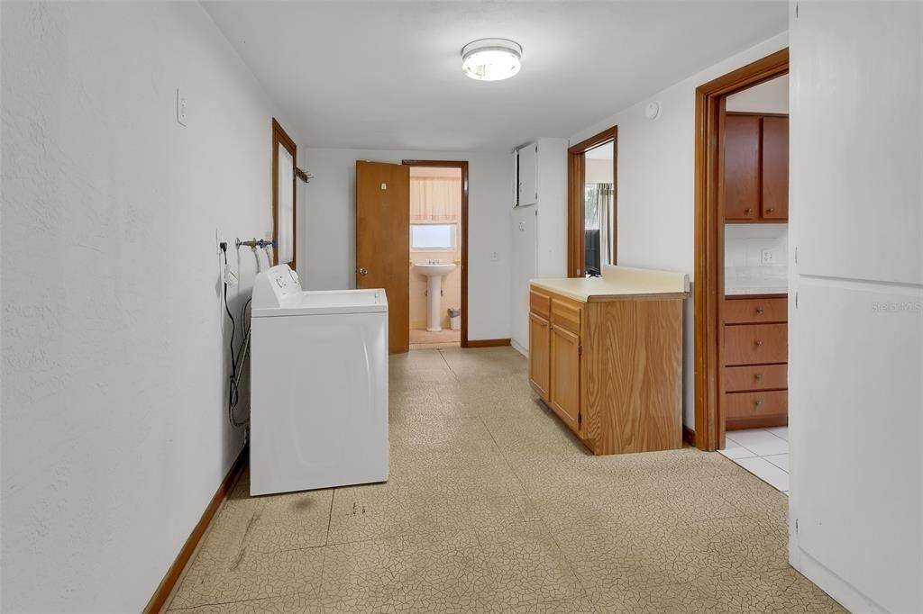 Interior, Washer