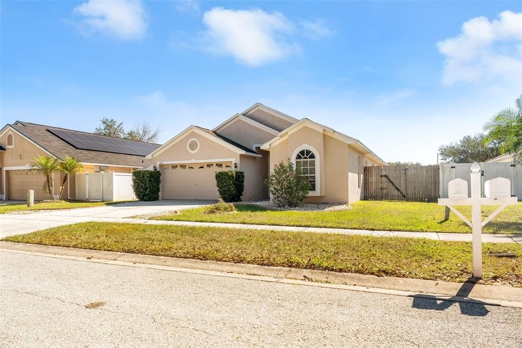 Attached, Exterior, Facade, Solar Panels, Ranch