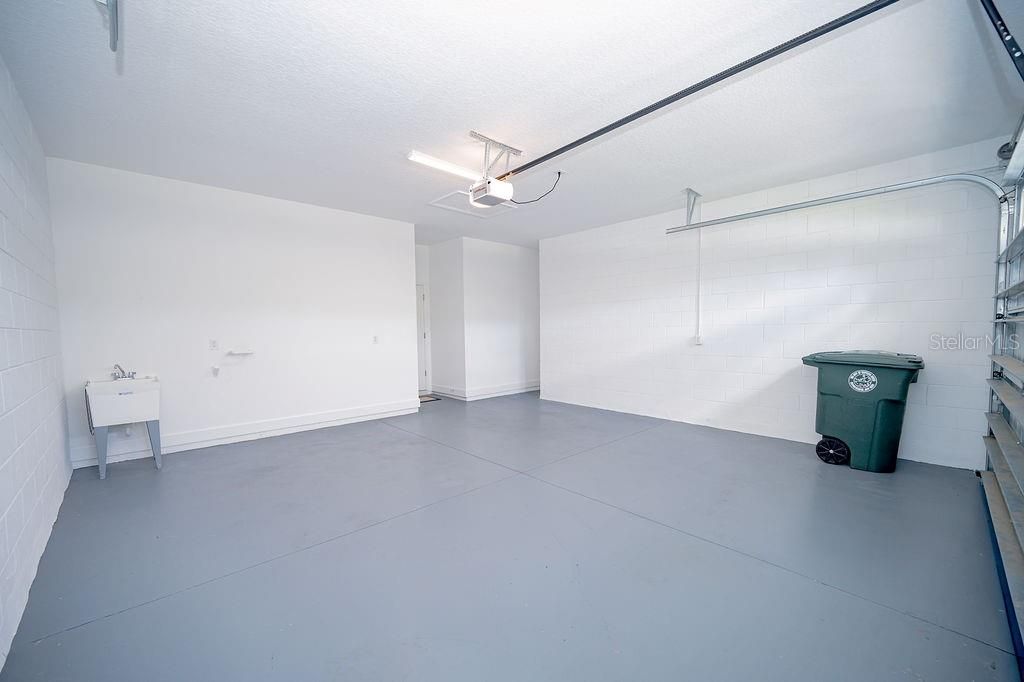 Garage, Interior