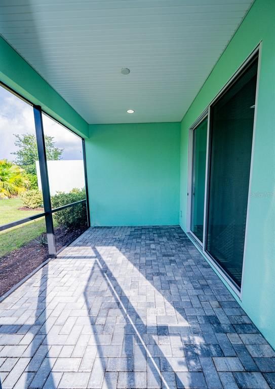 Empty room, Interior, Recessed Lighting, Sun Room