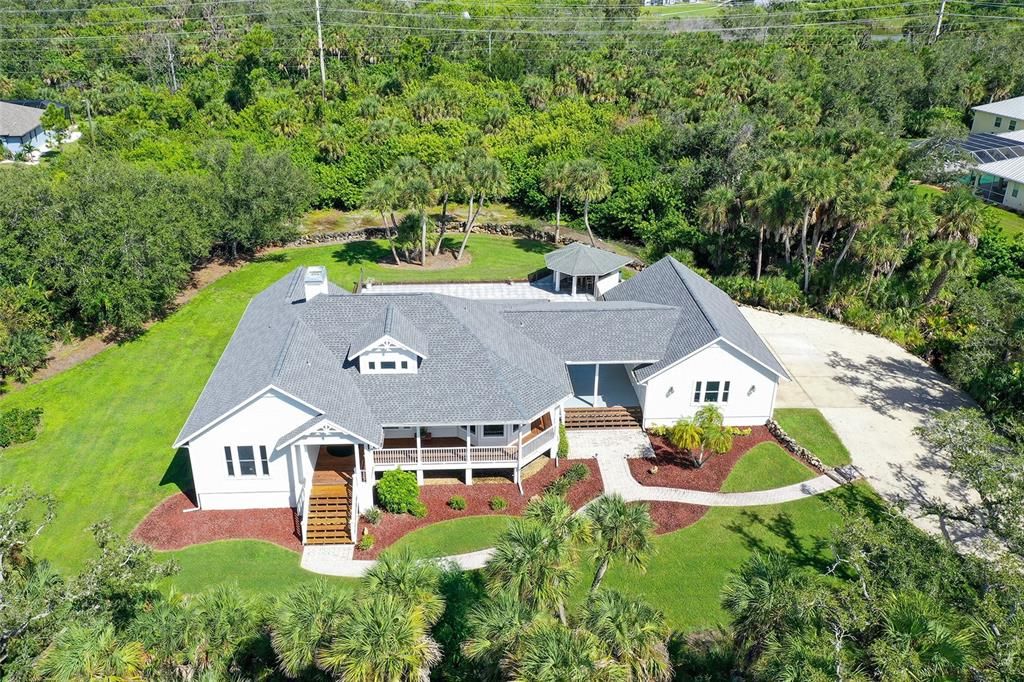 Exterior, Drone