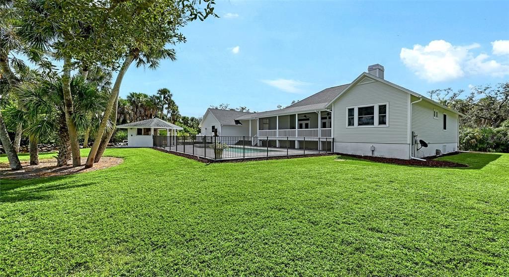 Backyard, Exterior