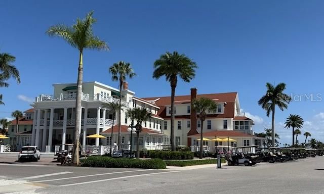 Exterior, Facade, Condo Building
