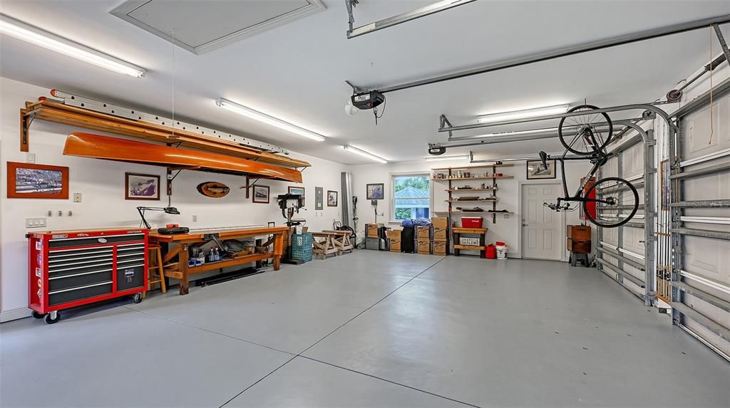 Garage, Interior