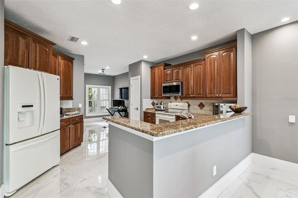 Interior, Kitchen, Marble, Recessed Lighting
