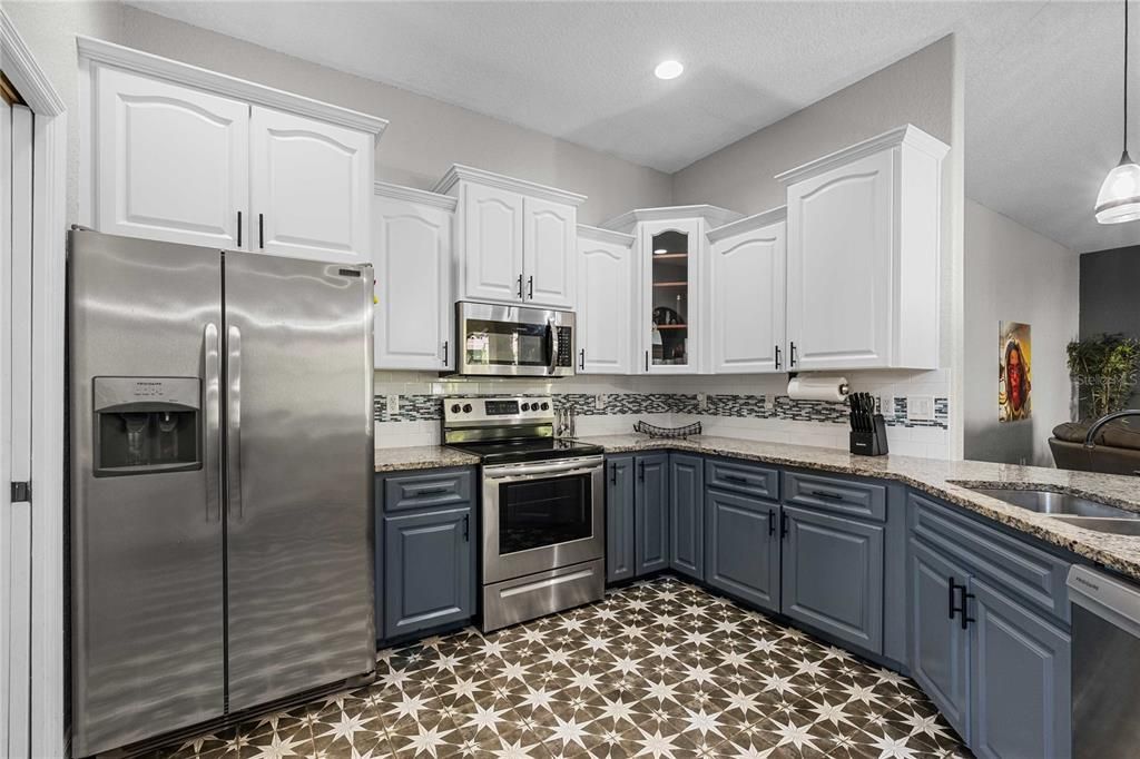 Interior, Kitchen, Pendant Lights, Recessed Lighting, Stainless Steel Appliances