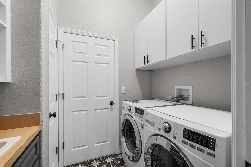 Interior, Washer