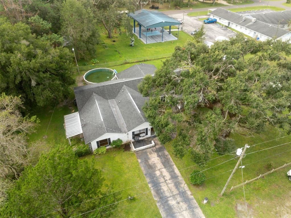 Exterior, Drone