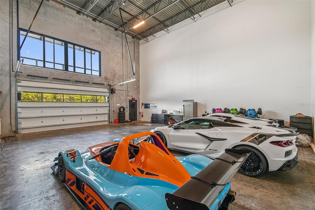 Garage, Interior
