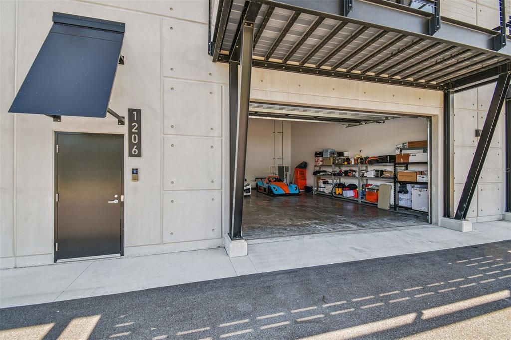 Garage, Interior
