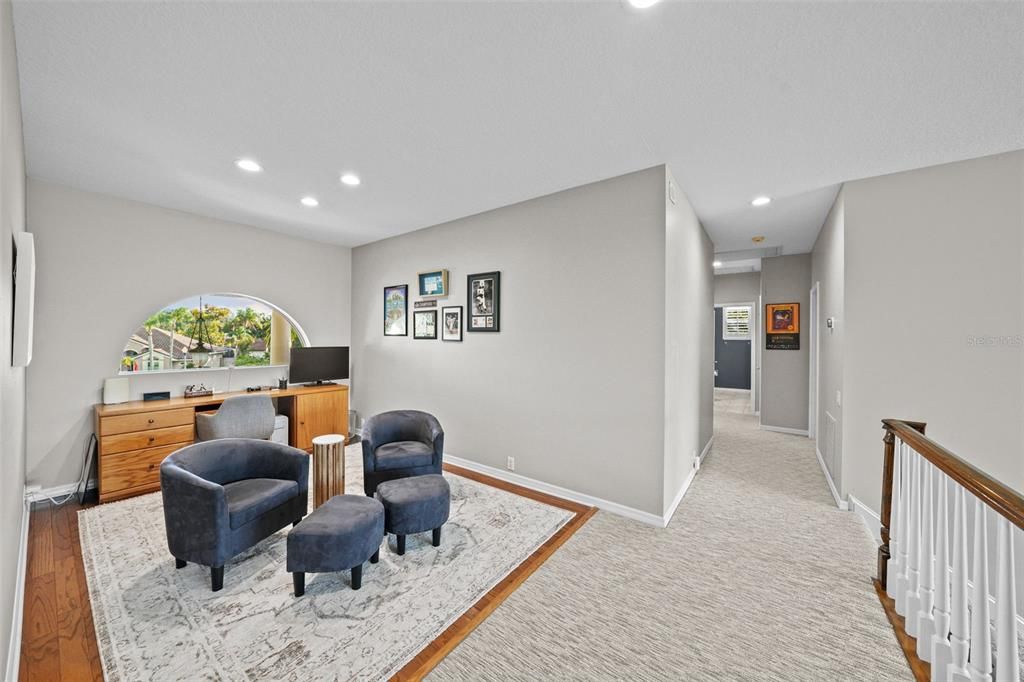 Home Office, Interior, Recessed Lighting, Wood Texture Flooring