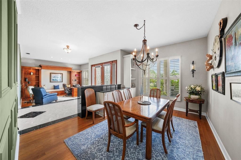 Chandelier, Dining room, Interior, Living room, Recessed Lighting, Wood Texture Flooring