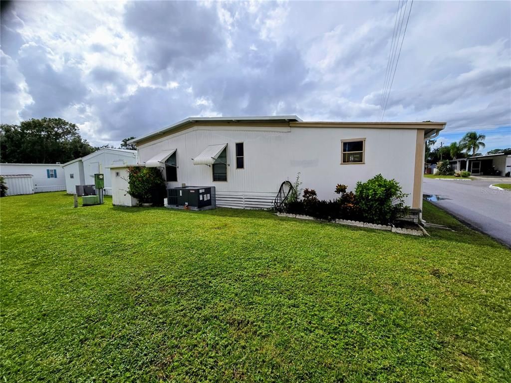 Backyard, Exterior