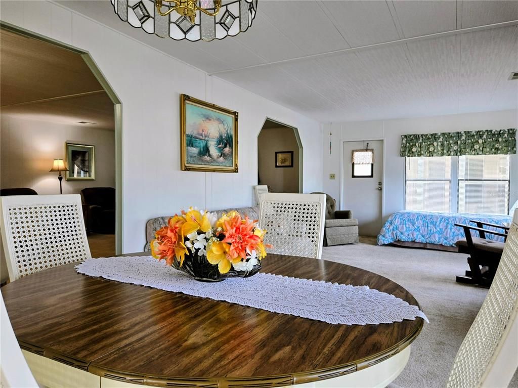 Chandelier, Dining room, Interior
