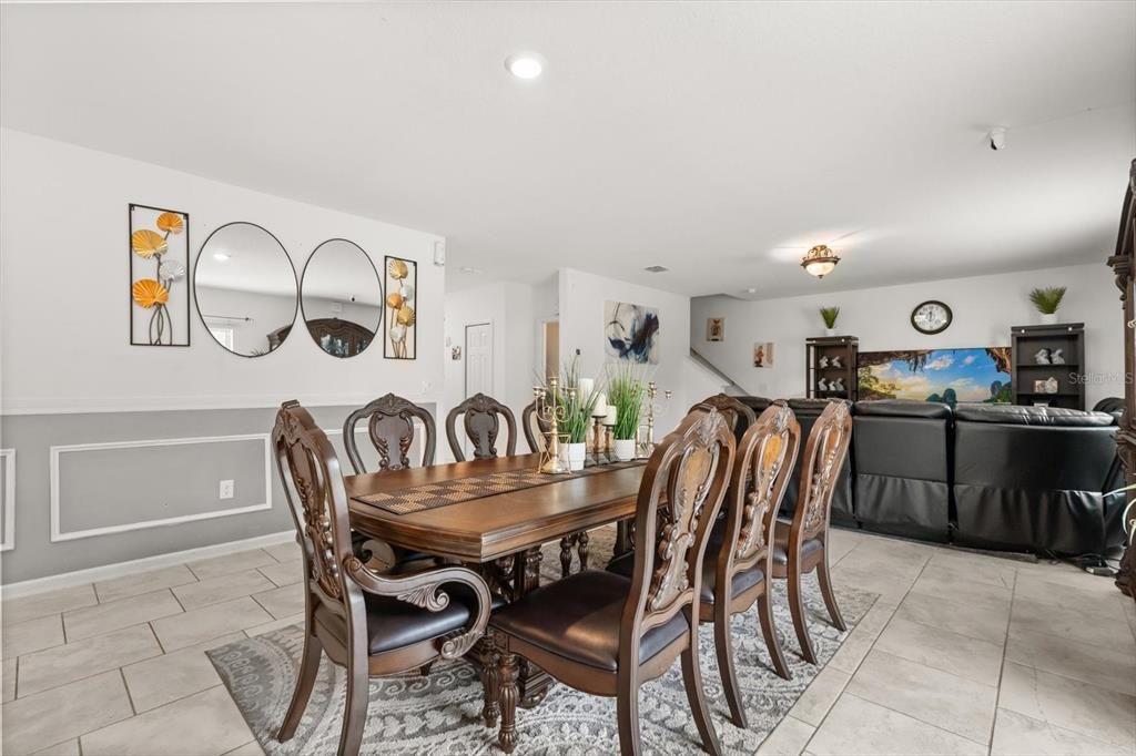 Dining room, Interior, Recessed Lighting