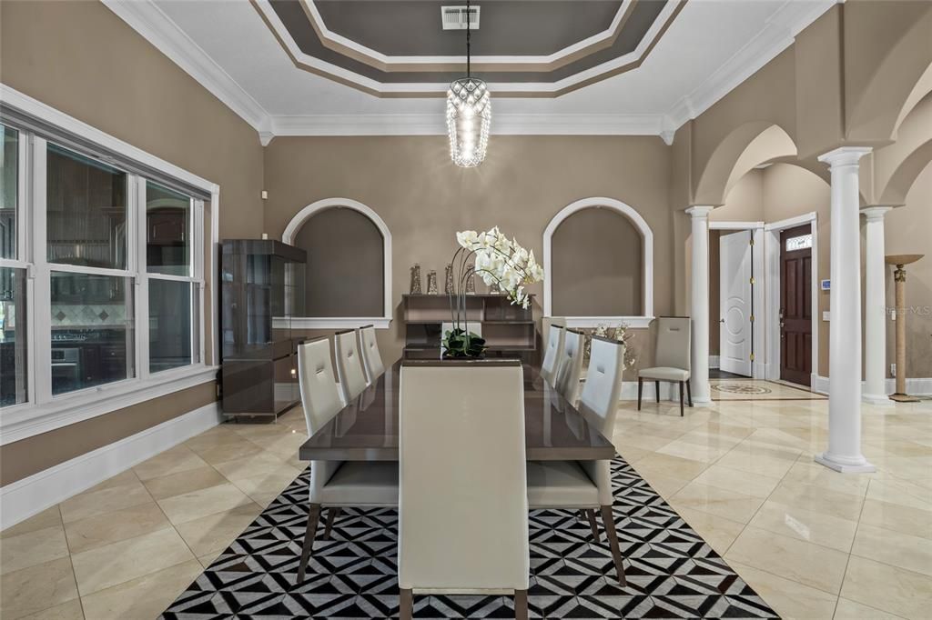 Chandelier, Dining room, Interior, Pendant Lights