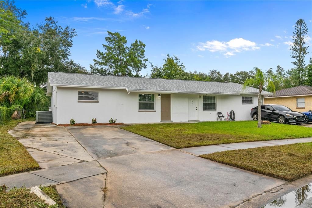 Backyard, Exterior, Facade, Ranch