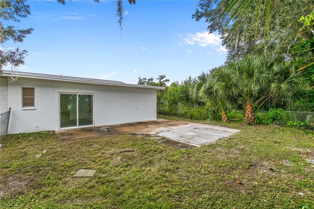 Backyard, Exterior