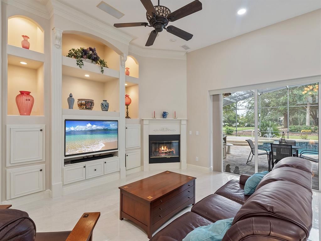 Fireplace, Interior, Living room, Recessed Lighting