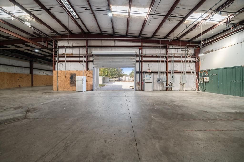 Garage, Interior