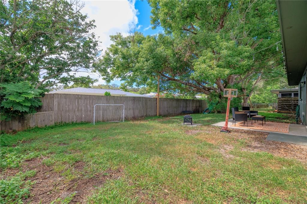 Backyard, Exterior