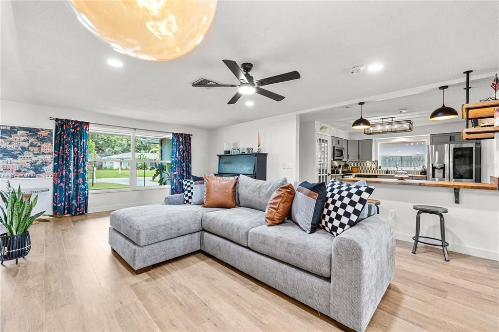 Interior, Kitchen, Living room, Pendant Lights, Recessed Lighting, Wood Texture Flooring