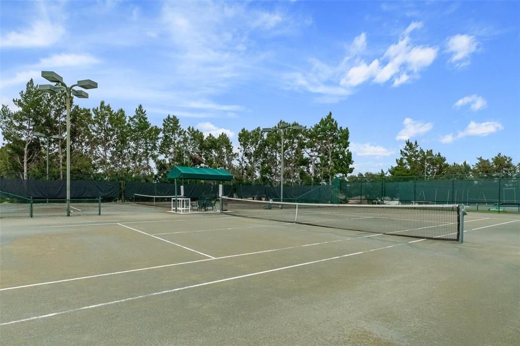 Exterior, Tennis Courts