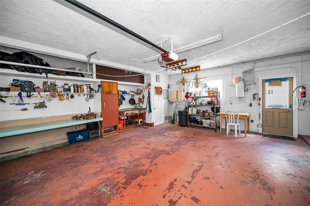 Garage, Interior