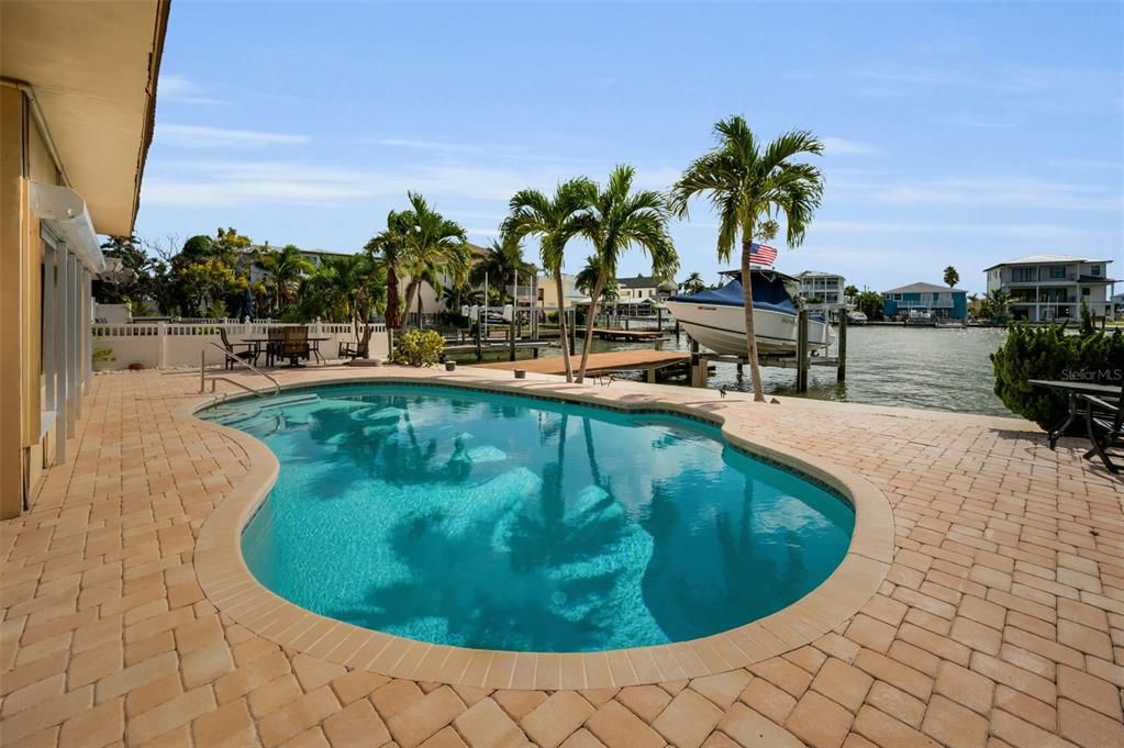 Exterior, Pool, Water
