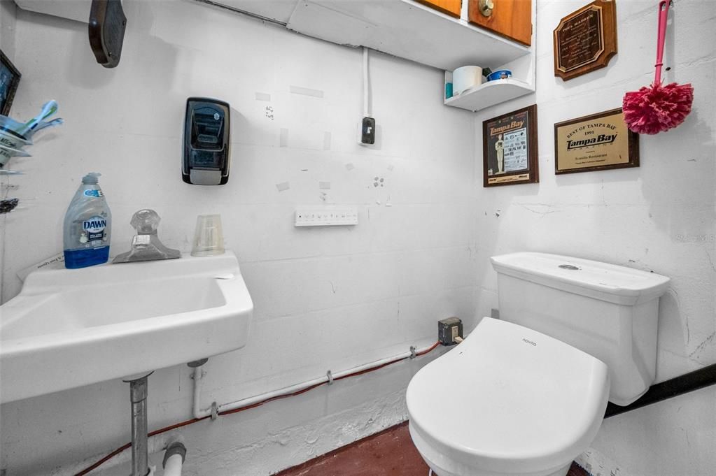 Bathroom, Interior