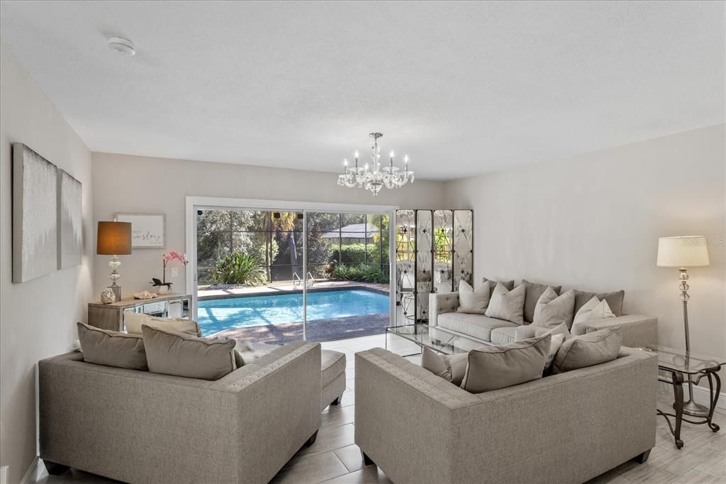 Chandelier, Interior, Living room, Pool