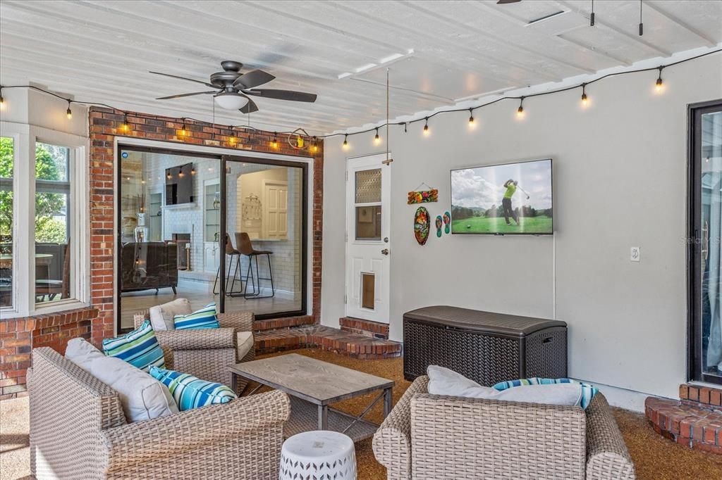 Interior, Living room