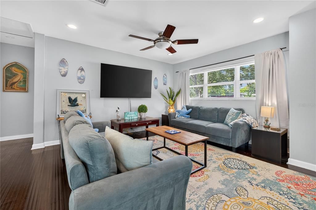 Interior, Living room, Recessed Lighting, Wood Texture Flooring