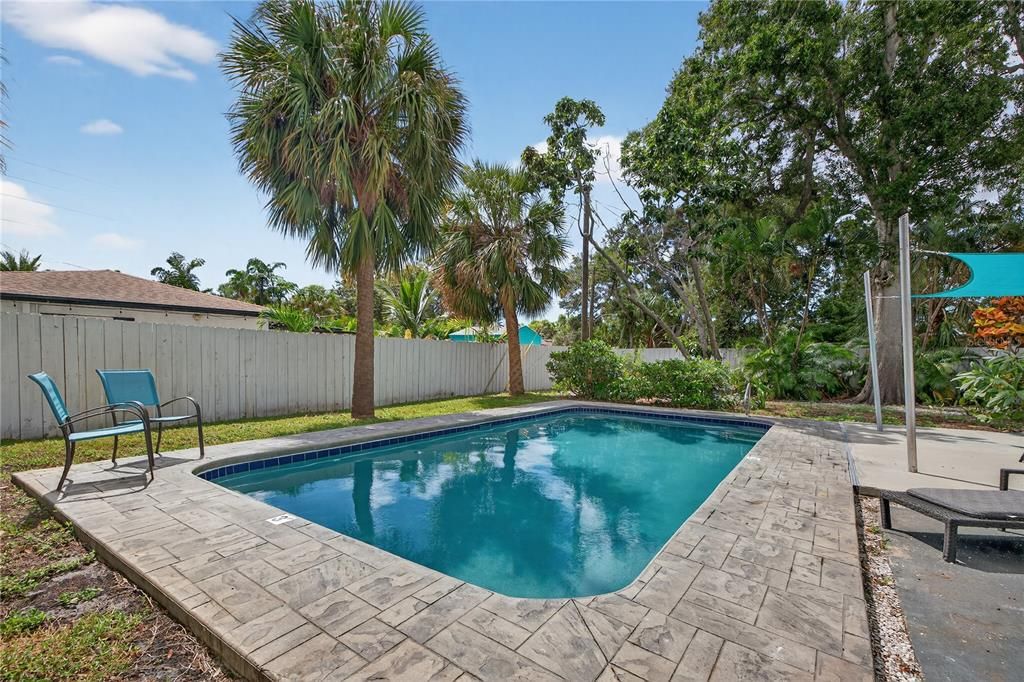 Exterior, Pool