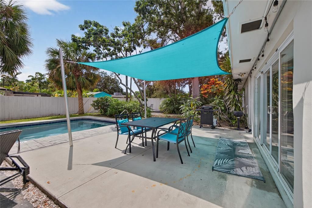 Exterior, Pool