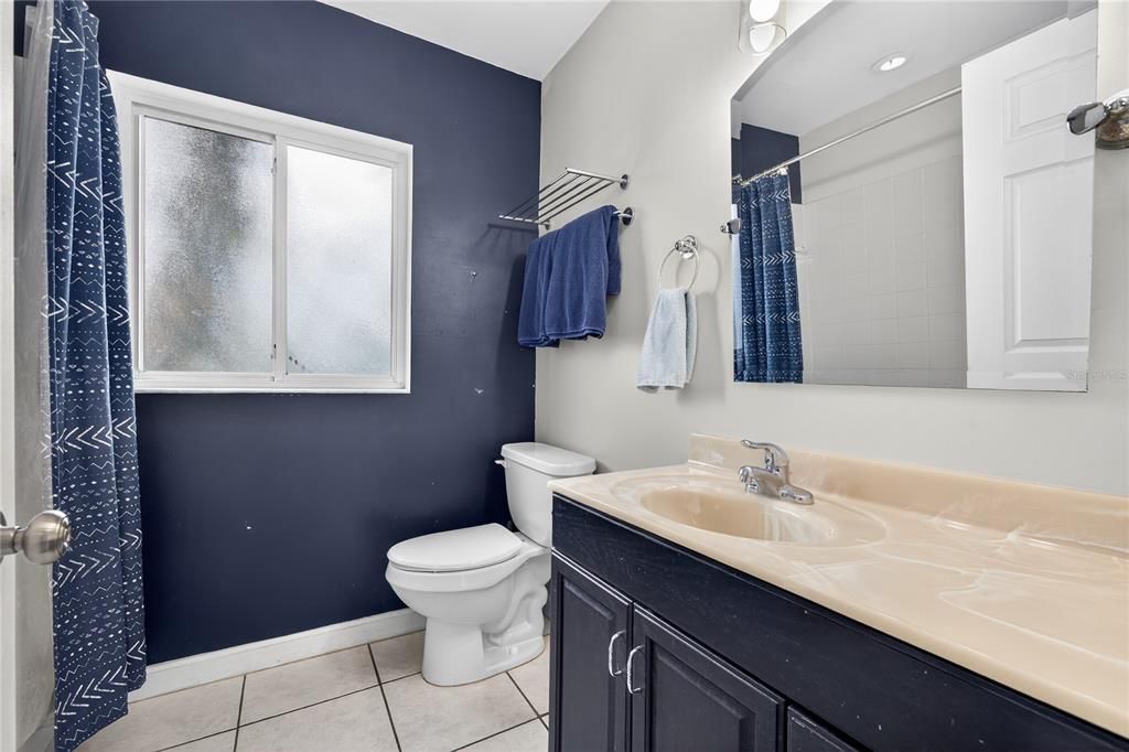 Bathroom, Interior, Recessed Lighting